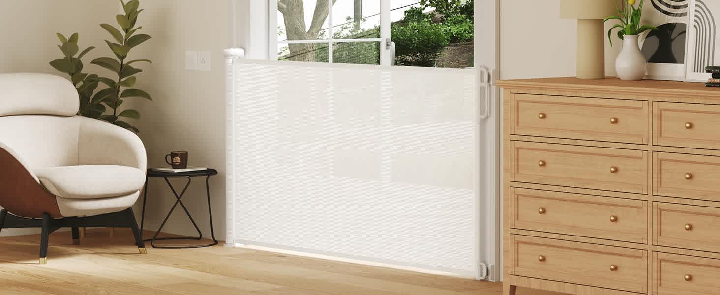 MomCozy – Retractable Baby Gate – White