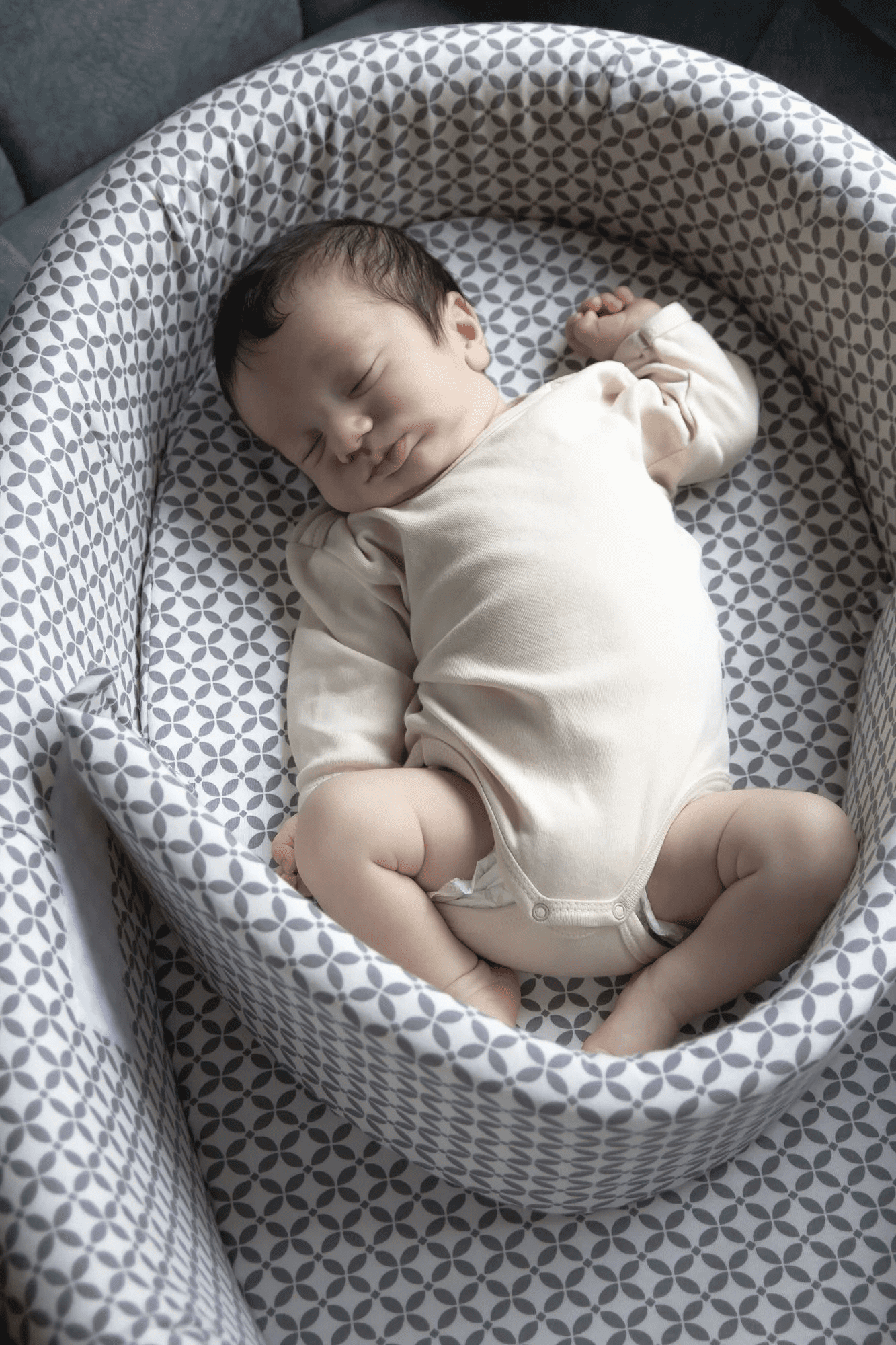 BabyJem Adjustable Newborn Baby nest : Grey/White